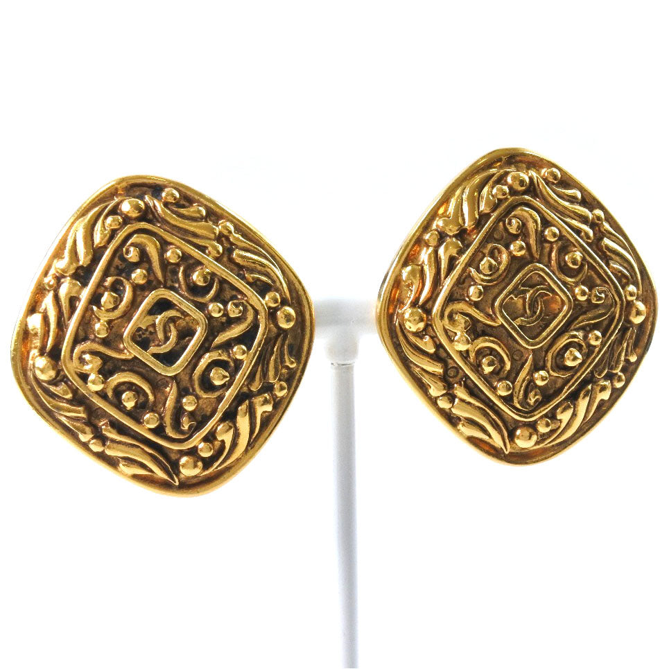 CHANEL Earring Plated Gold gold vintage Rhombus COCO Mark Women