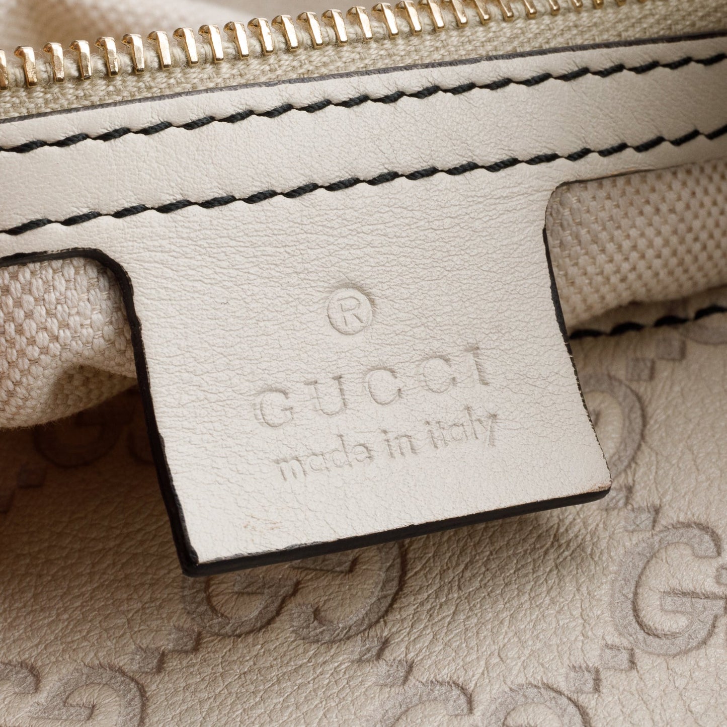 Gucci White Guccissima Leather Medium Emily Chain Hobo Bag