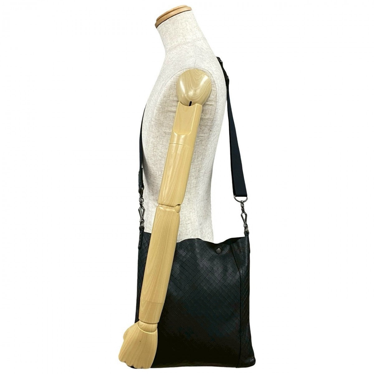 BOTTEGAVENETA Shoulder Bag leather black INTRECCIATO mens
