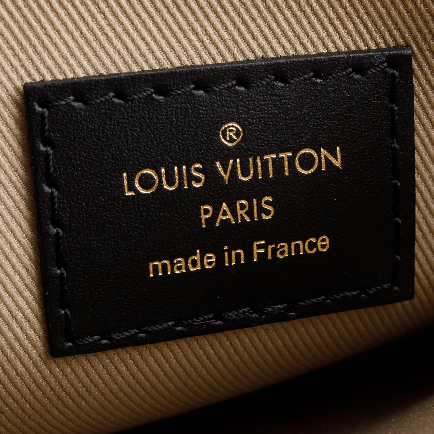 Louis Vuitton Black Neverfull Pochette