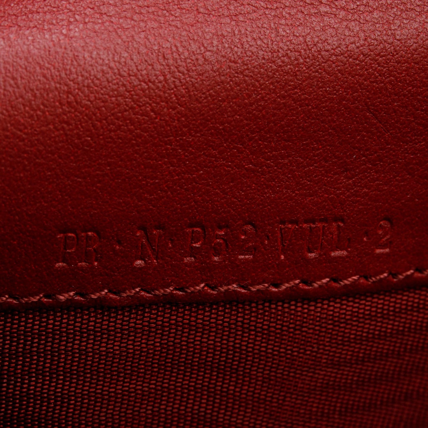 Valentino Bugundy Leather Rockstud Wallet On Chain