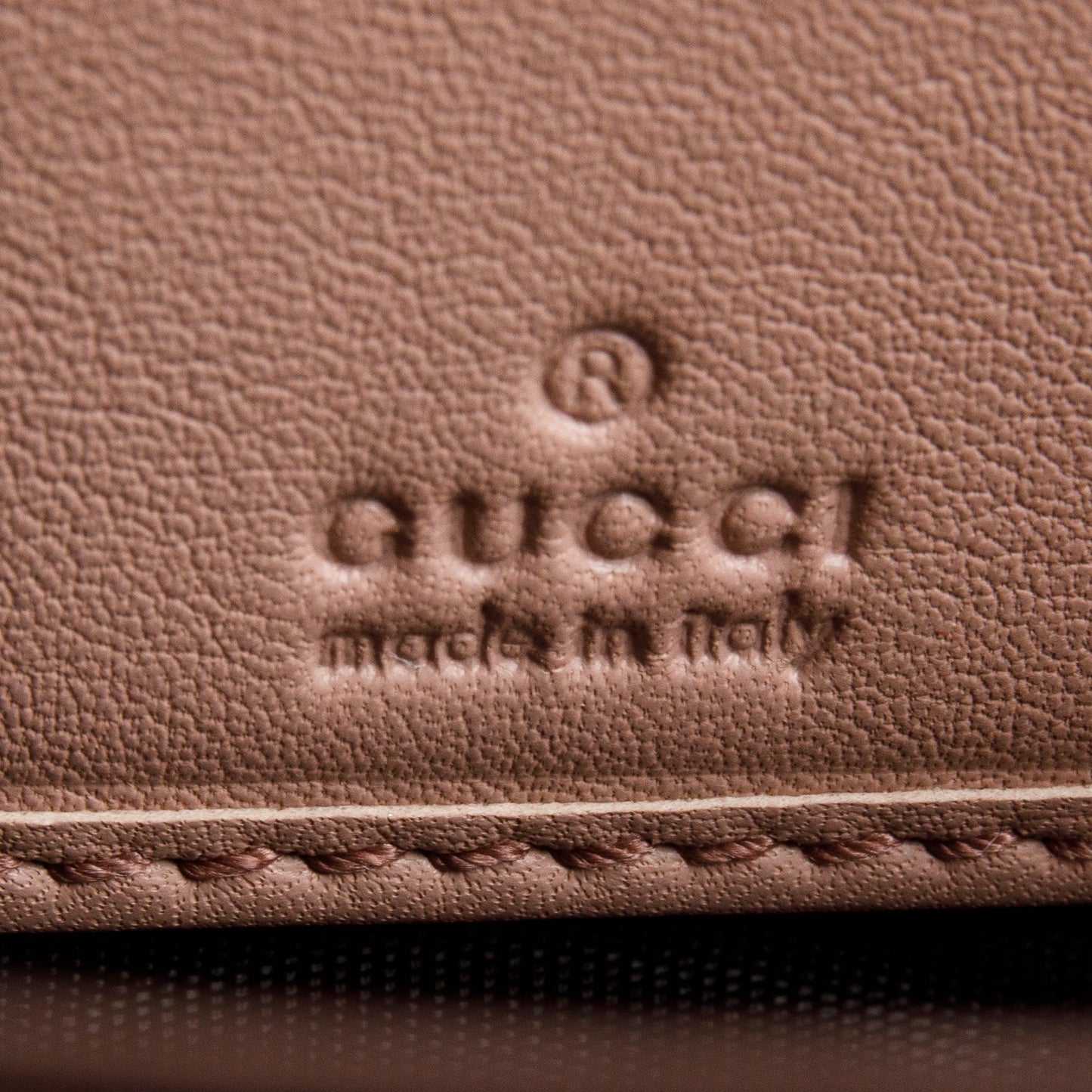 Gucci Beige Patent Leather Soho Zip Around Wallet