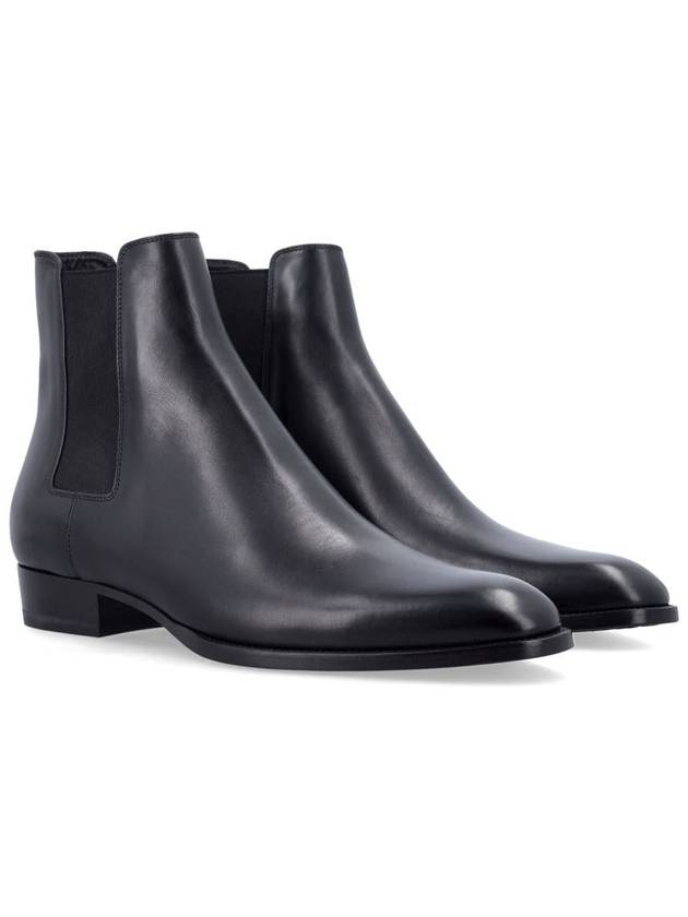 Luxury Saint Laurent Trending 2025 Luxury Saint Laurent Trending 2025 Chelsea Boots