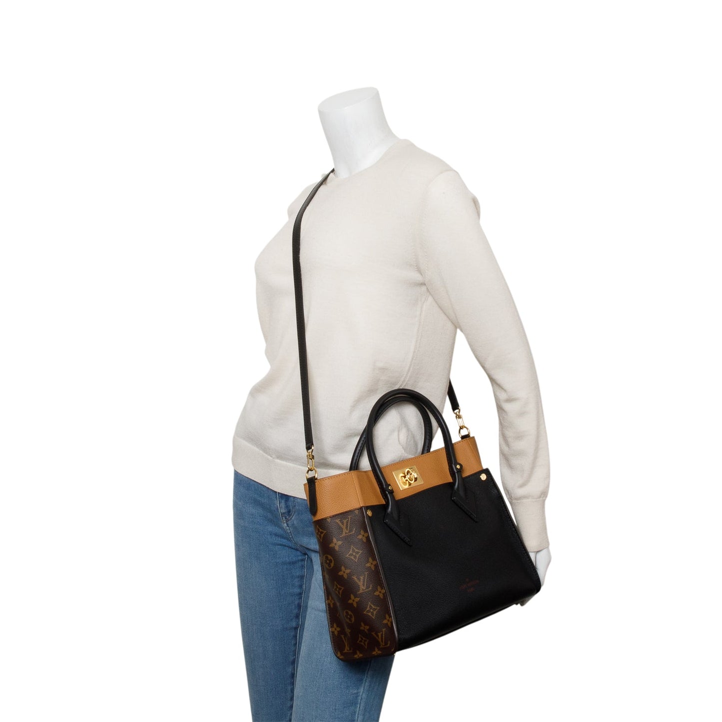 Louis Vuitton 2020 Monogram Black Calfskin On My Side MM