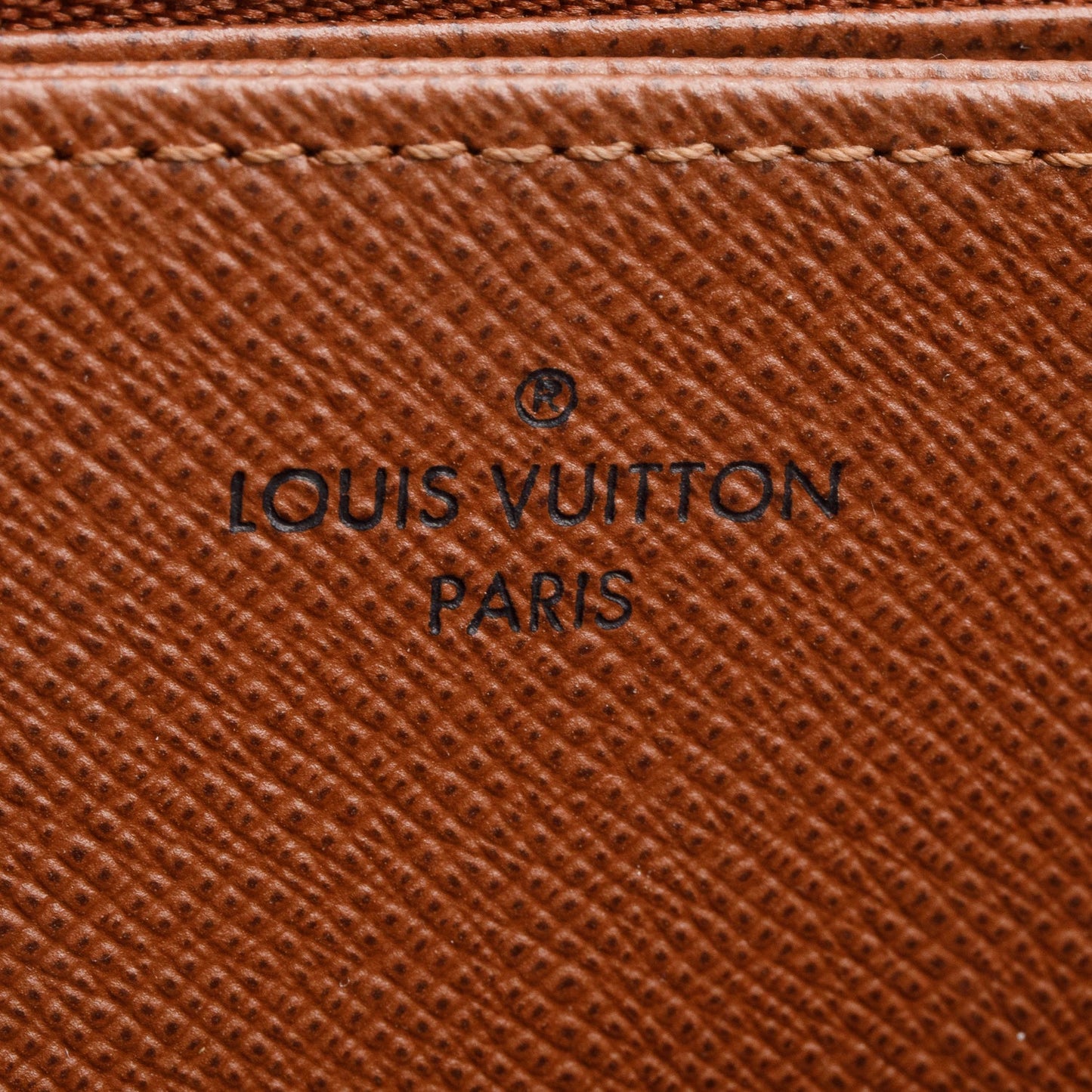 Louis Vuitton Monogram Zippy Wallet