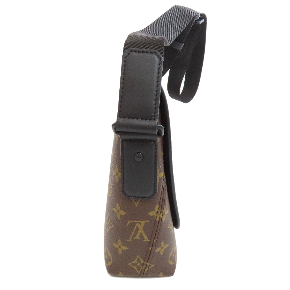 LOUIS VUITTON Shoulder Bag M45557 Monogram macacer Brown Magnetic messenger Women