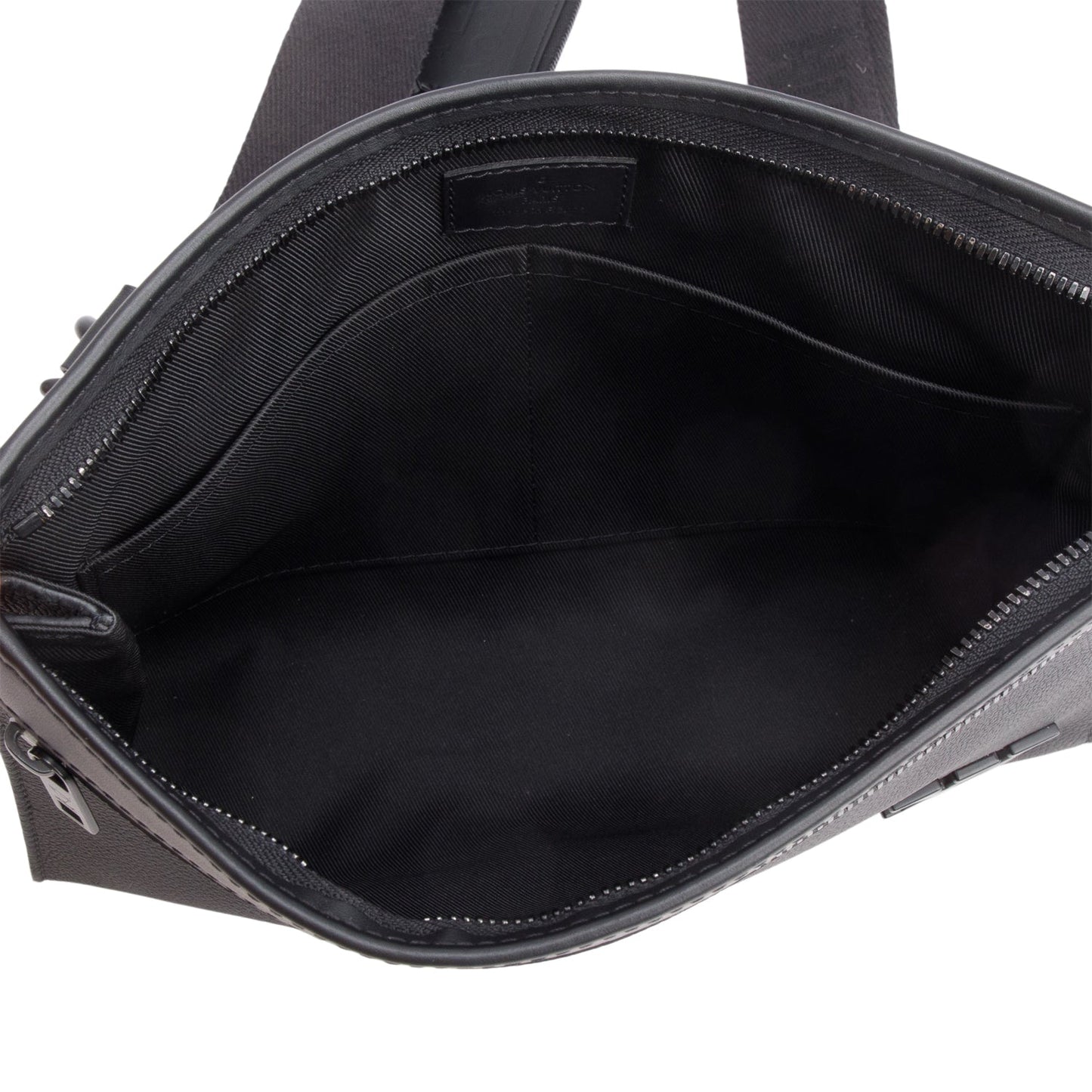Louis Vuitton Black LV Aerogram Calfskin Leather Messenger Voyage