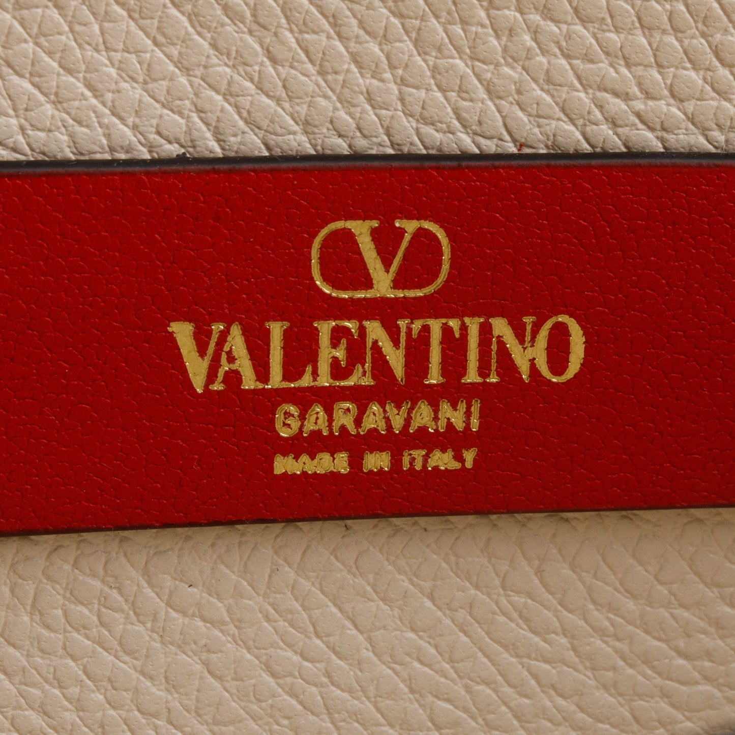 Valentino Cream VLogo Signature Wallet on Chain