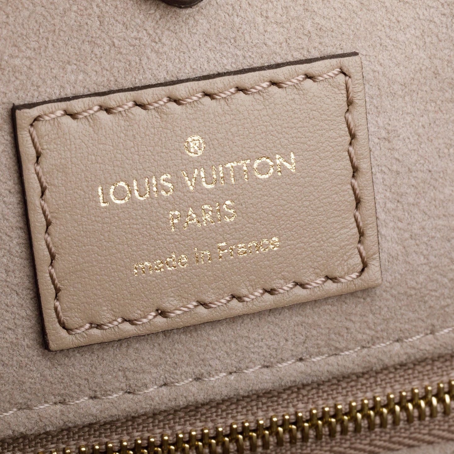 Louis Vuitton Dove Empreinte Monogram Giant OnTheGo MM Tote