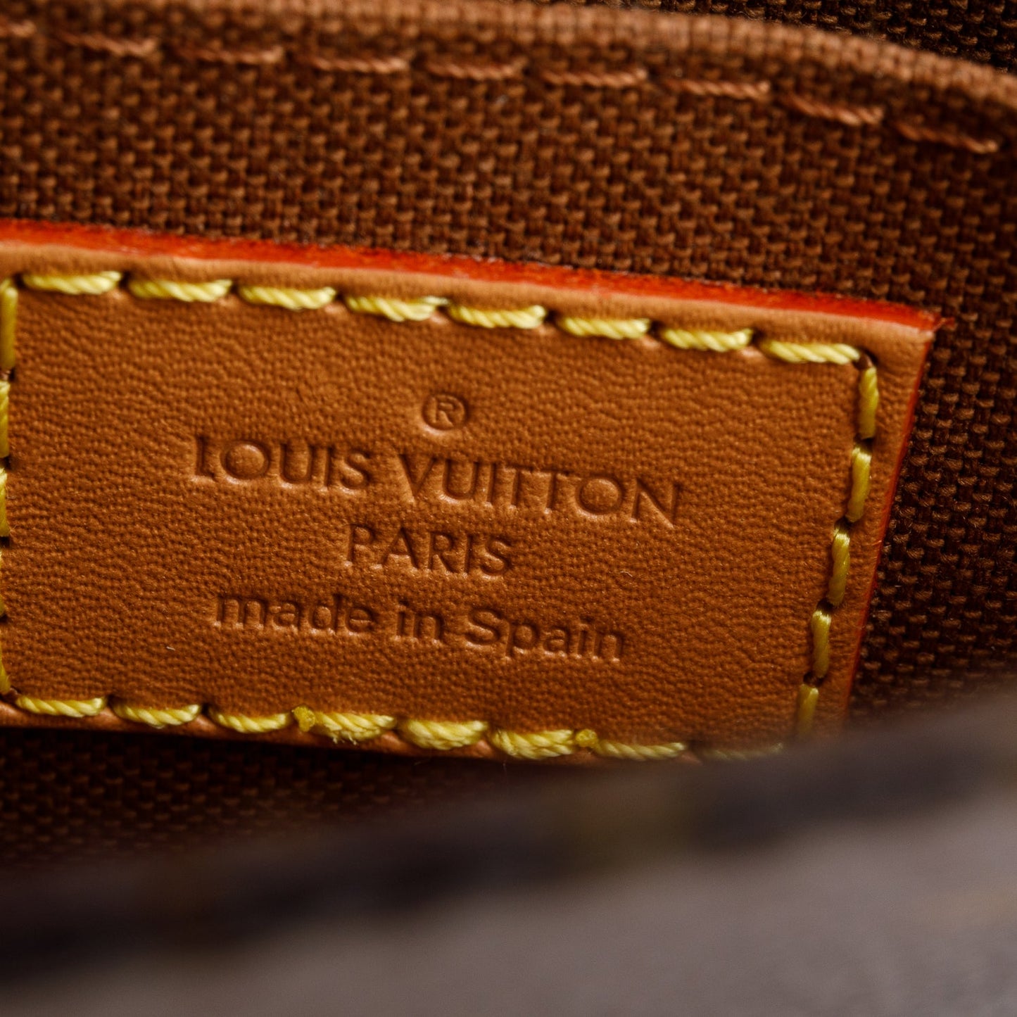 Louis Vuitton Monogram Petit Sac Plat