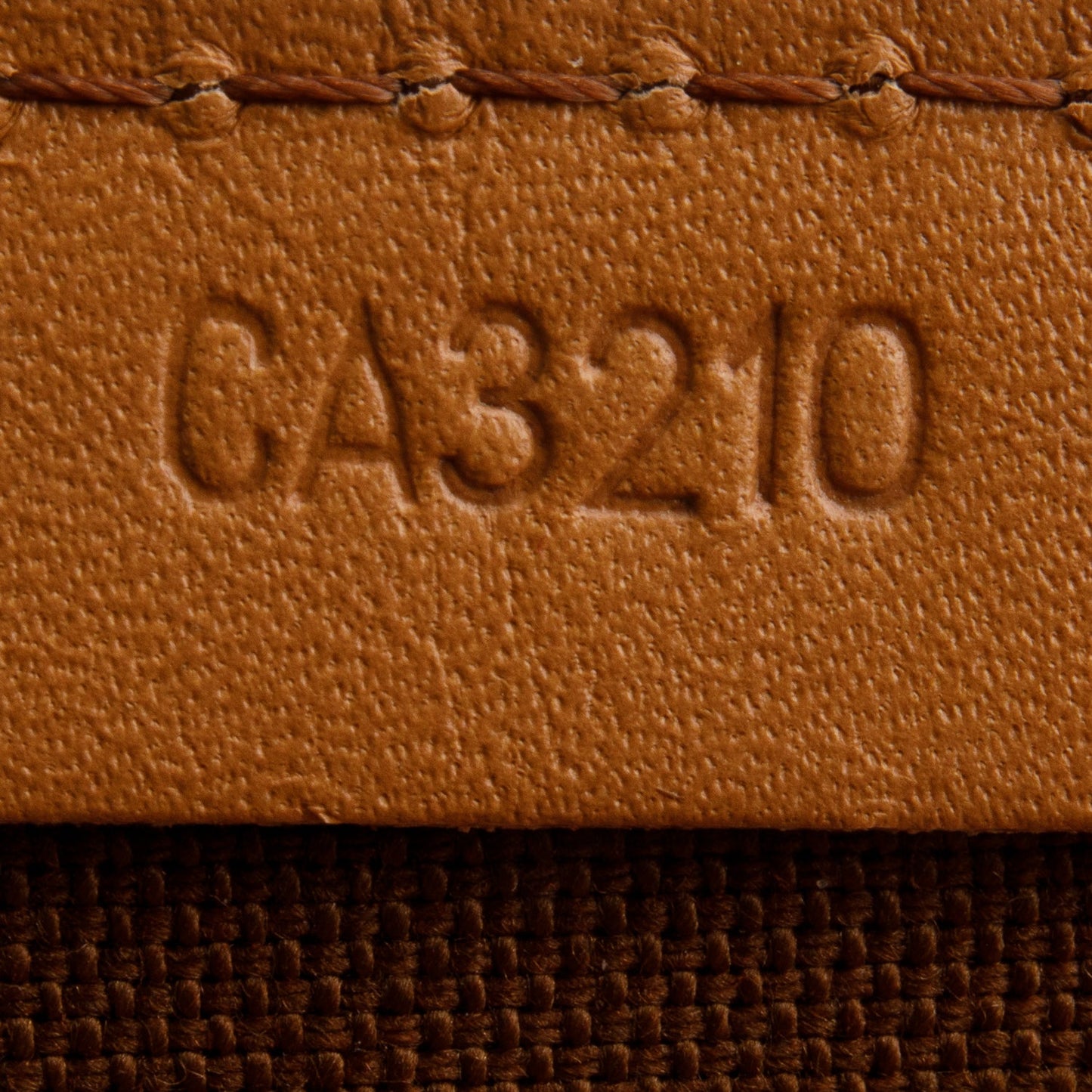 Louis Vuitton Monogram Petit Sac Plat