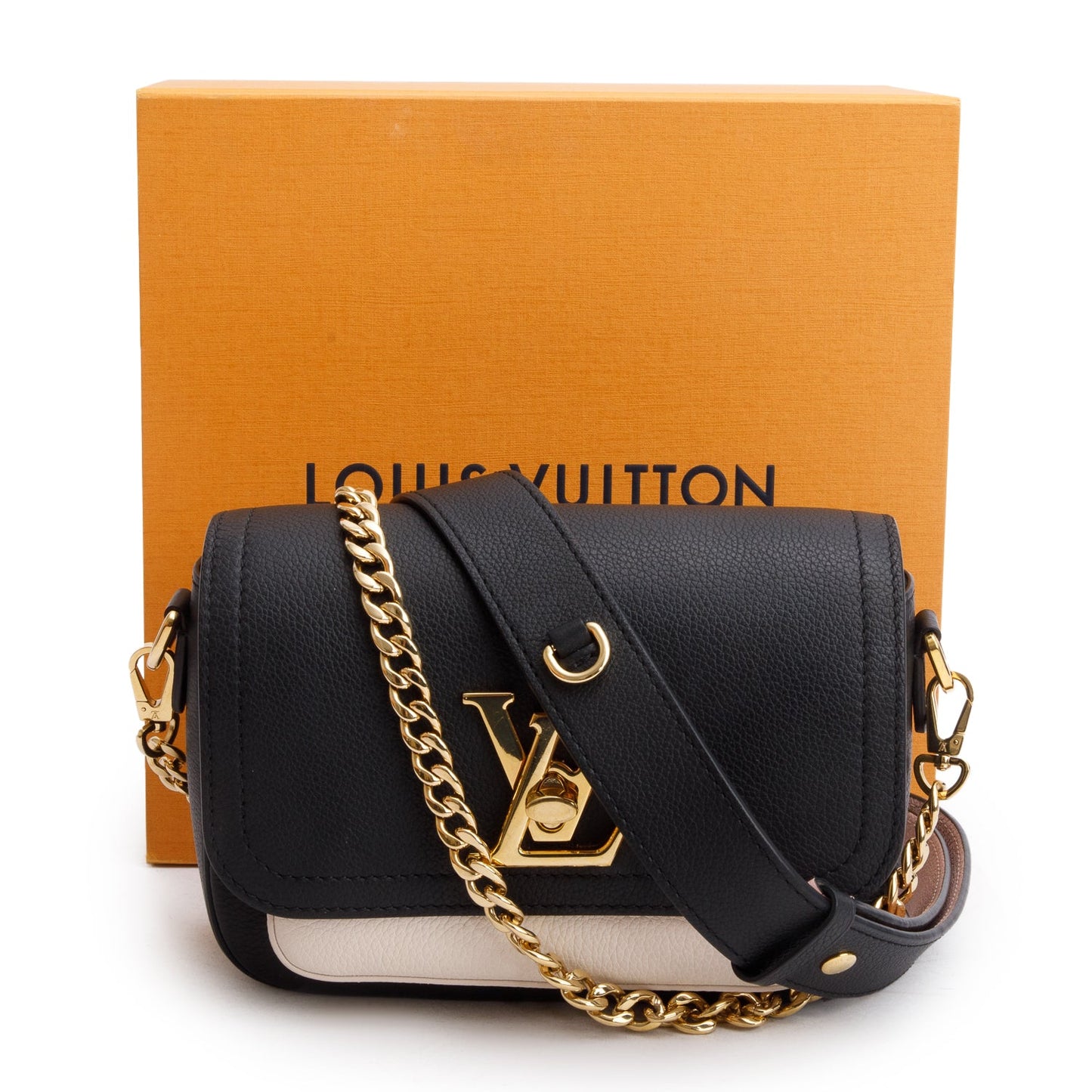 Louis Vuitton 2022 Black Grained Calfskin Lockme Tender