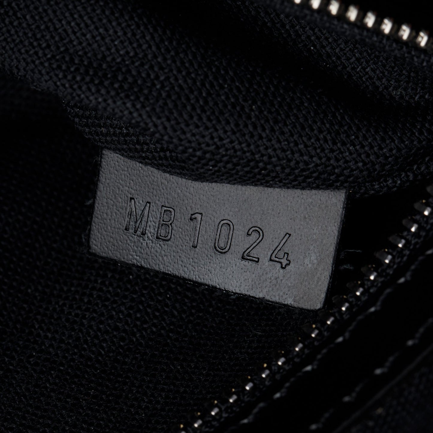 Louis Vuitton Black Taiga Leather Nevski Briefcase Ardoise