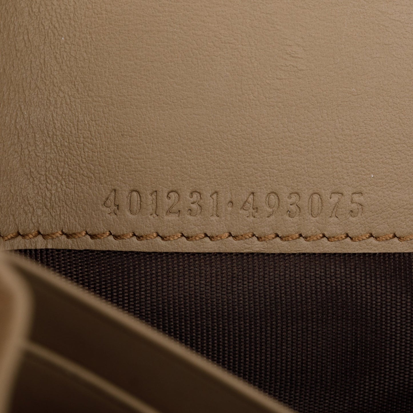 Gucci Dionysus GG Supreme Wallet on Chain