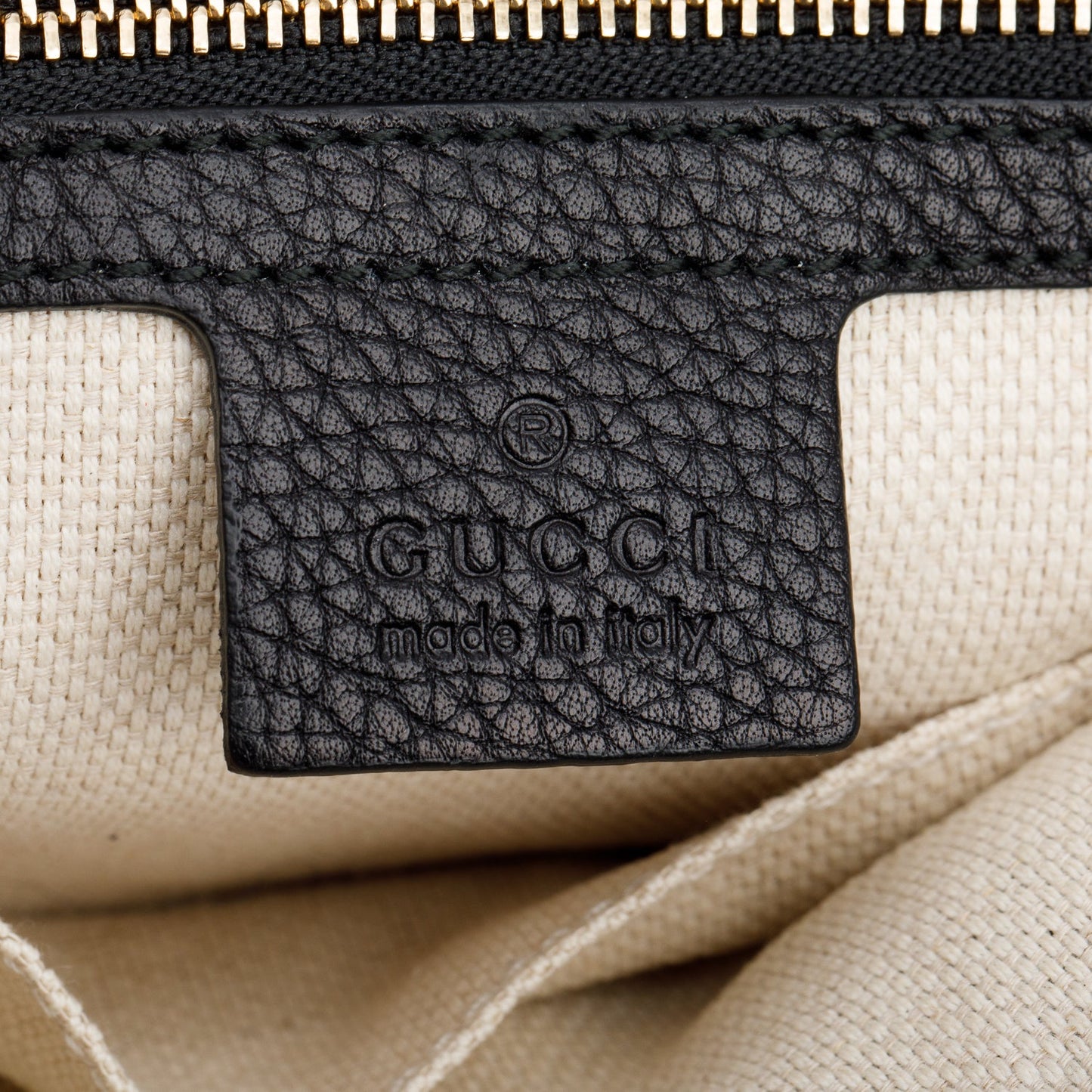 Gucci Black Pebbled Calfskin Medium Soho Chain Crossbody Bag