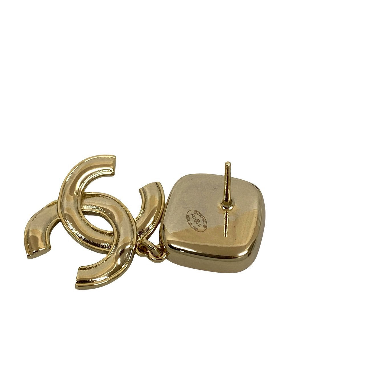 CHANEL Pierce Gold Plated gold