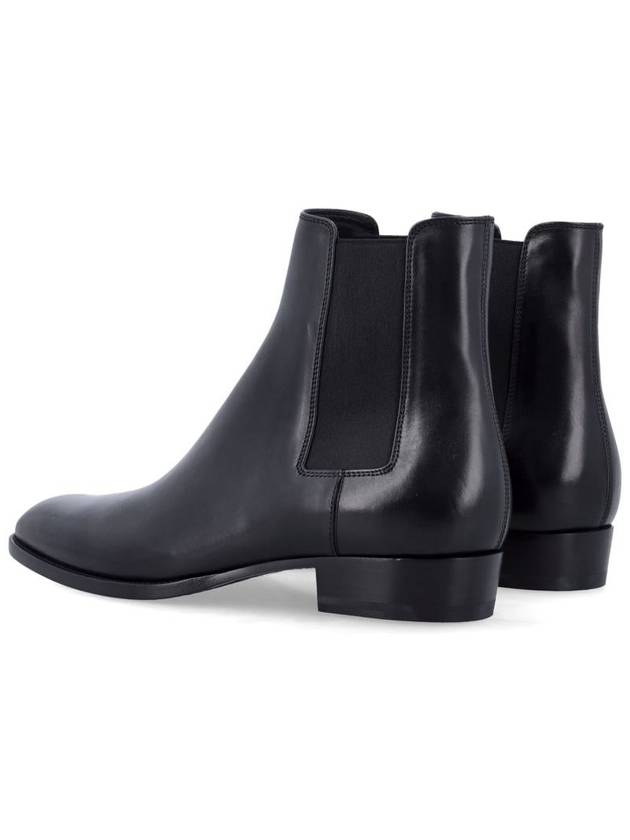 Luxury Saint Laurent Trending 2025 Luxury Saint Laurent Trending 2025 Chelsea Boots
