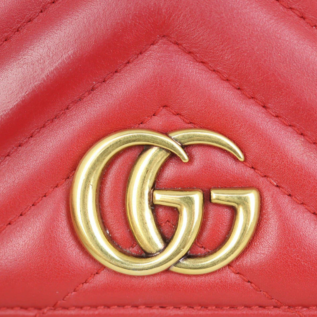 Gucci GG Marmont Super Mini Shoulder Bag