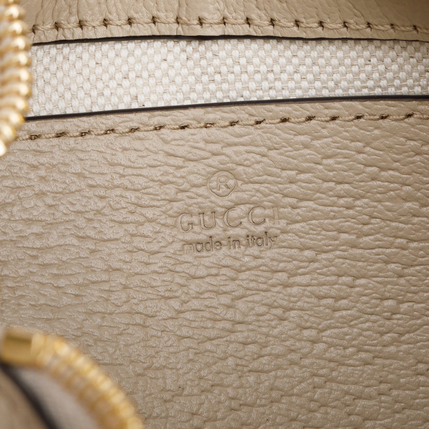 Gucci Beige GG Supreme Monogram Textured Dollar Calfskin Mini Ophidia Chain Bag