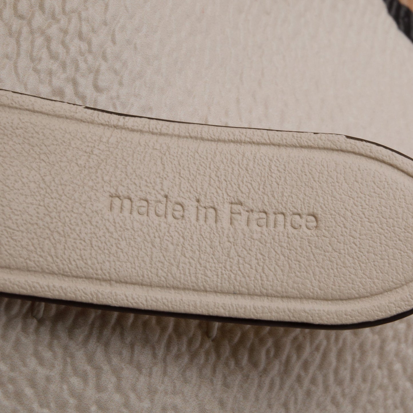 Louis Vuitton White Monogram Giant Wild at Heart Neonoe MM