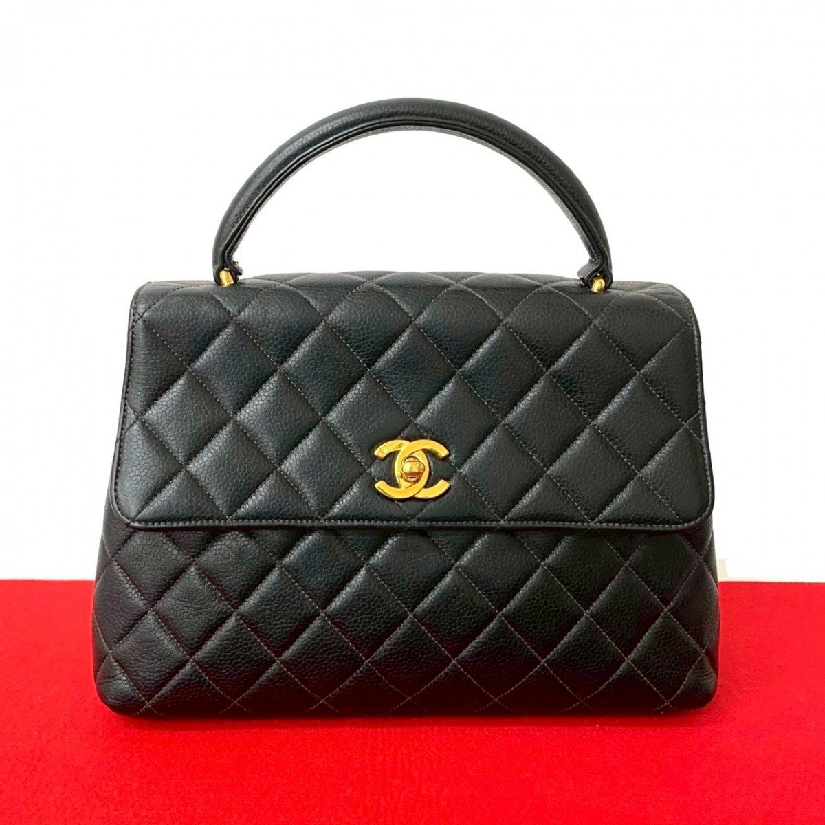CHANEL Handbag Matt caviar skin black Matrasse