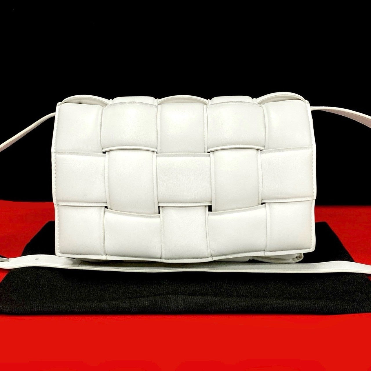 BOTTEGAVENETA Shoulder Bag leather white Padded cassette Women