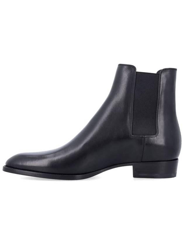 Luxury Saint Laurent Trending 2025 Luxury Saint Laurent Trending 2025 Chelsea Boots