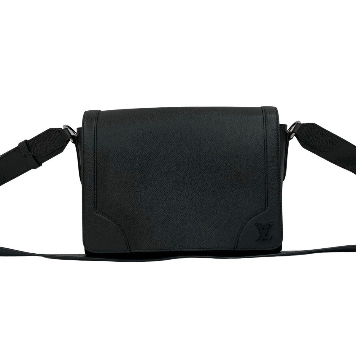 LOUIS VUITTON Shoulder Bag M30807 leather black Taiga new flap messenger