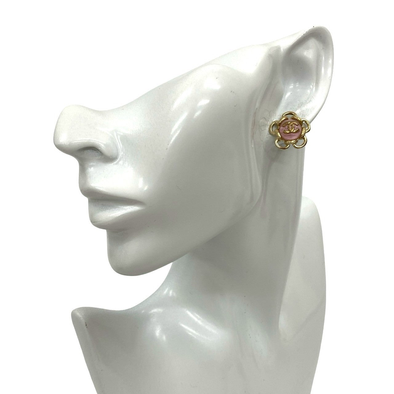 CHANEL Pierce Gold Plated gold