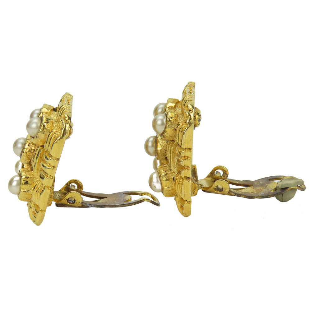 CHANEL Earring metal gold Women