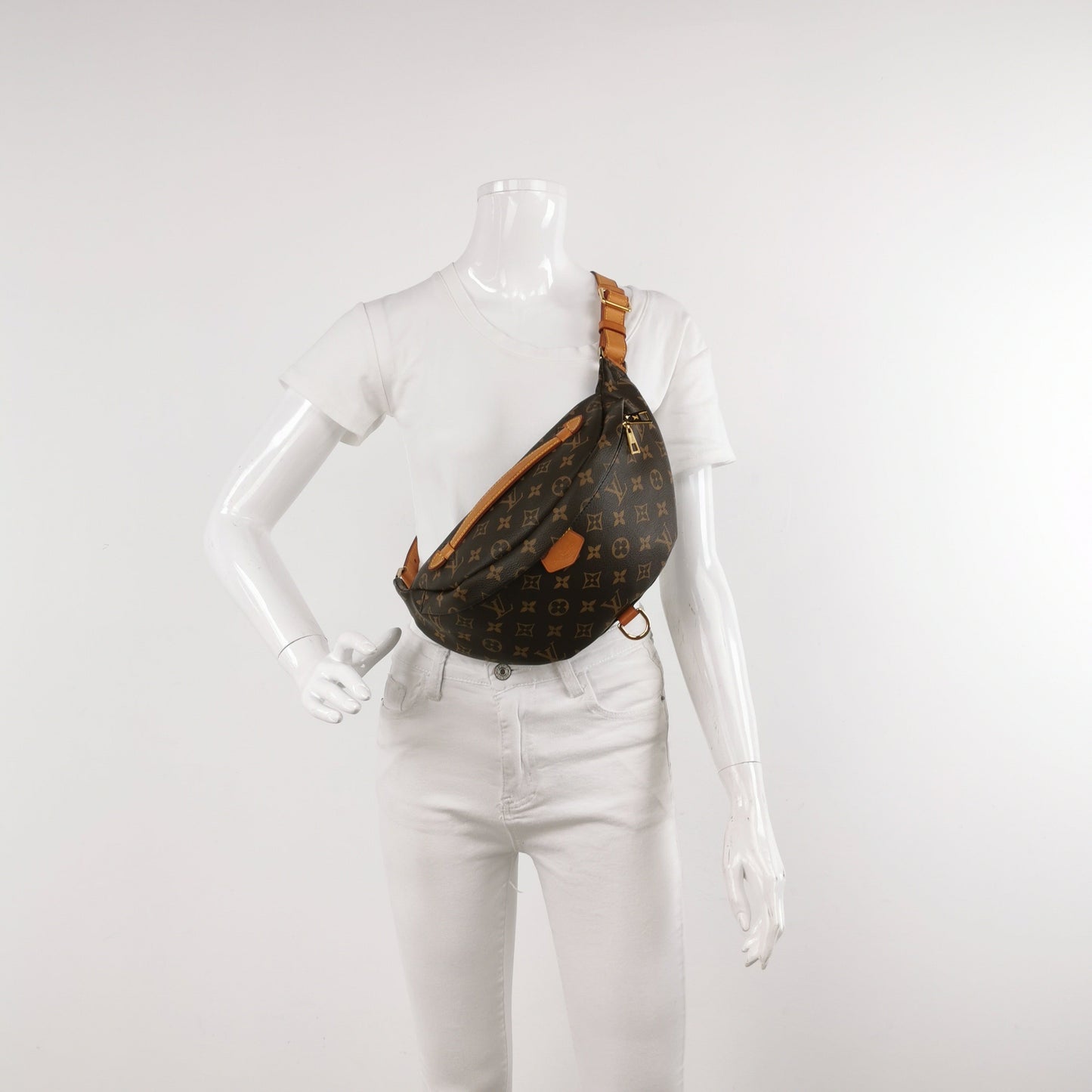 Louis Vuitton Bumbag Monogram Brown