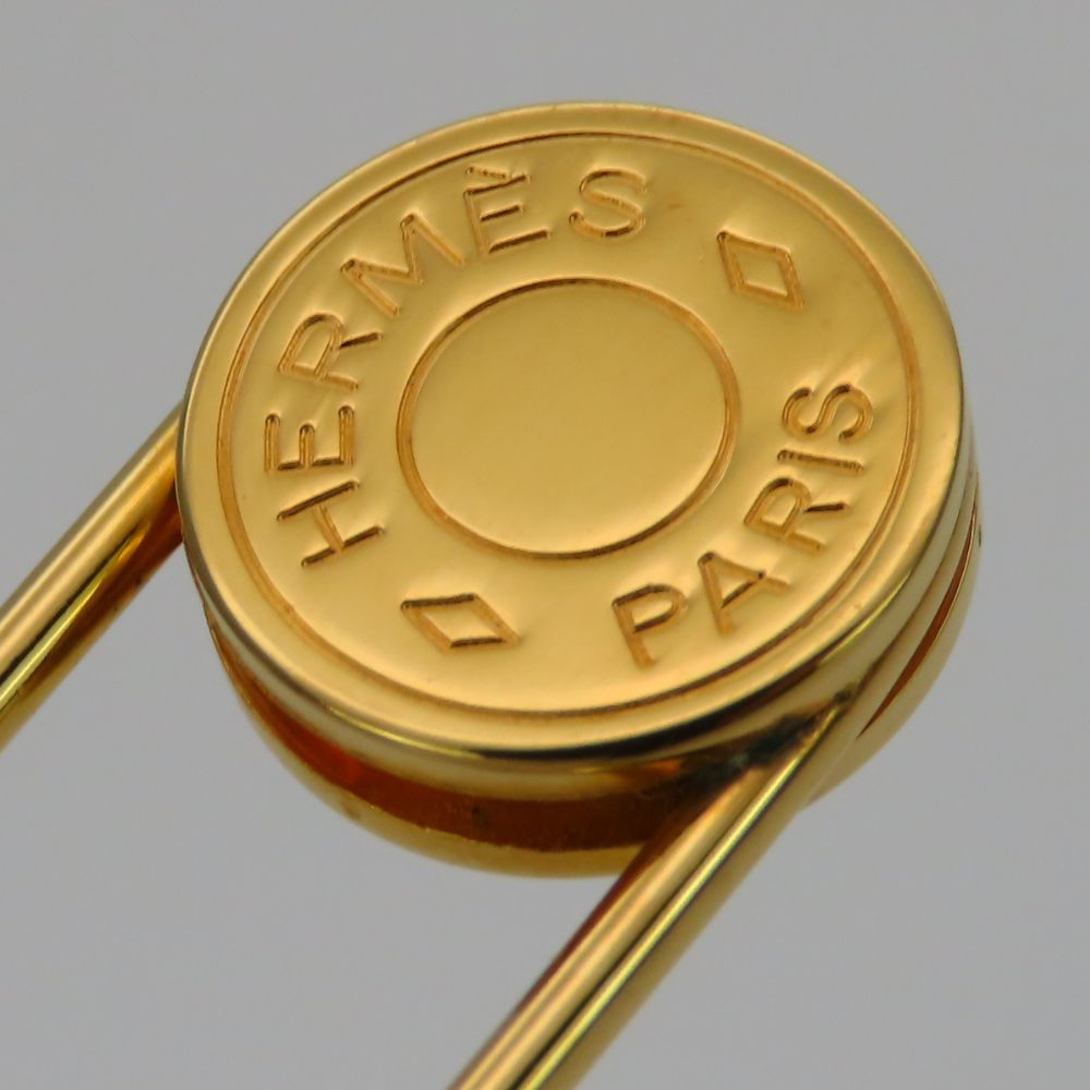 HERMES Brooch metal gold Serie Women