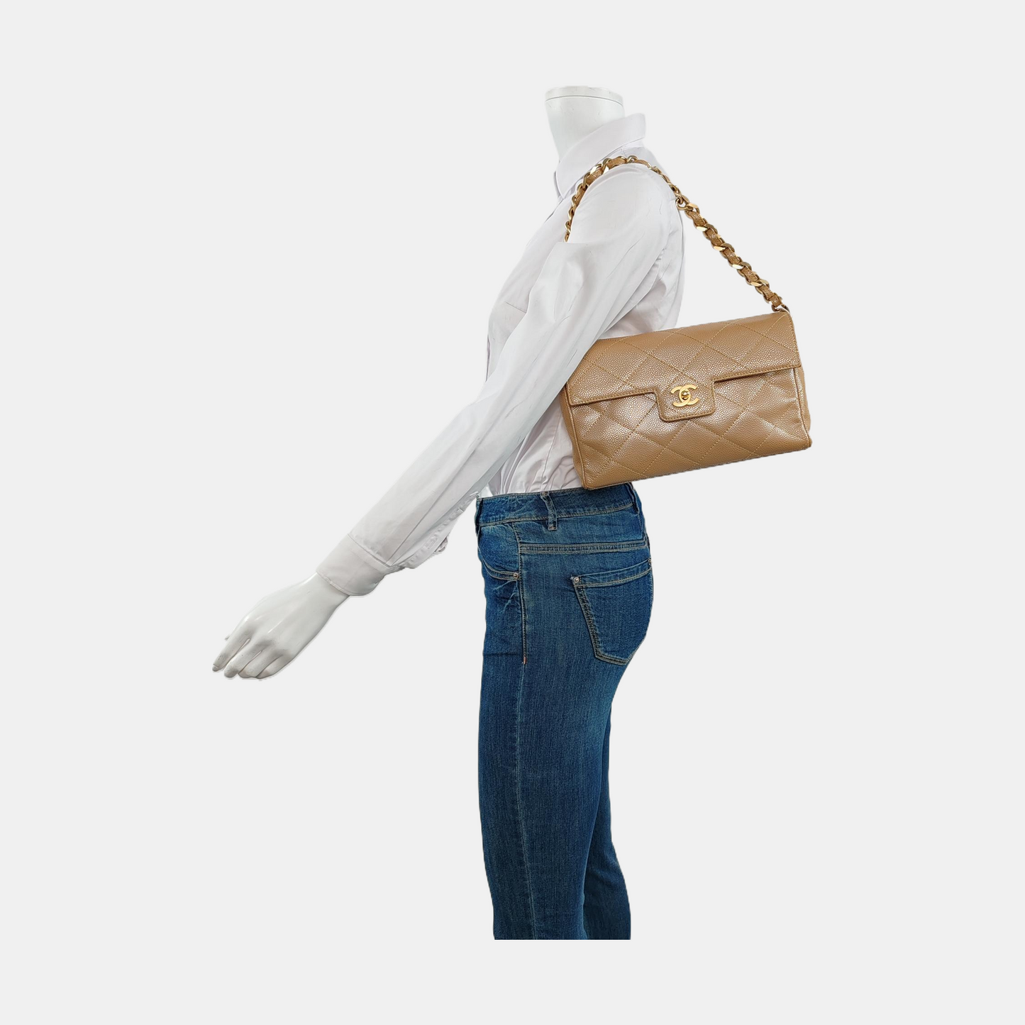 Chanel Vintage Beige Caviar Leather Shoulder Bag Gold Hardware