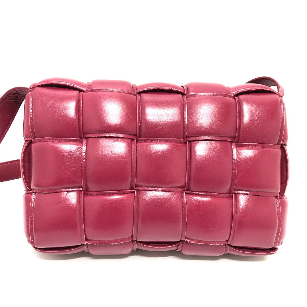 BOTTEGAVENETA Shoulder Bag leather wine-red Padded cassette Cassette Maxi