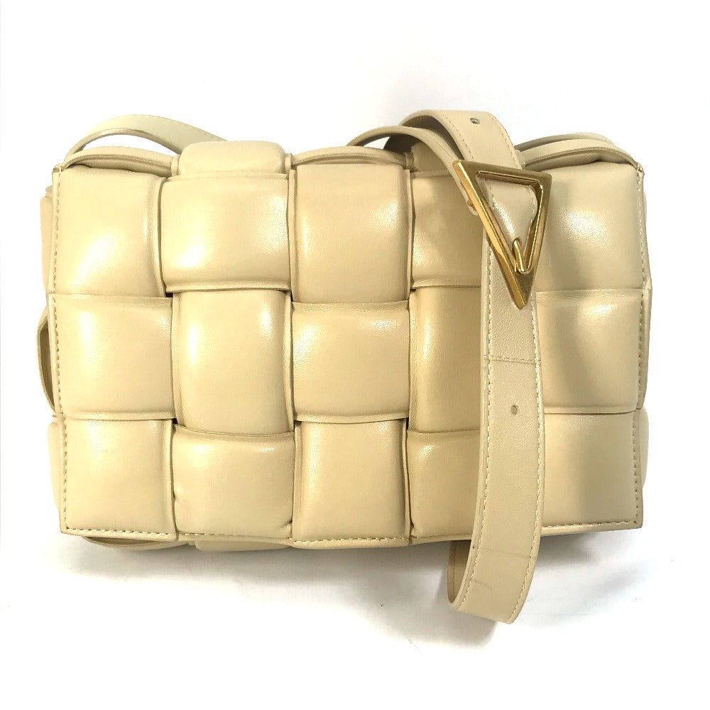 BOTTEGAVENETA Shoulder Bag 717506 leather beige Padded cassette Women