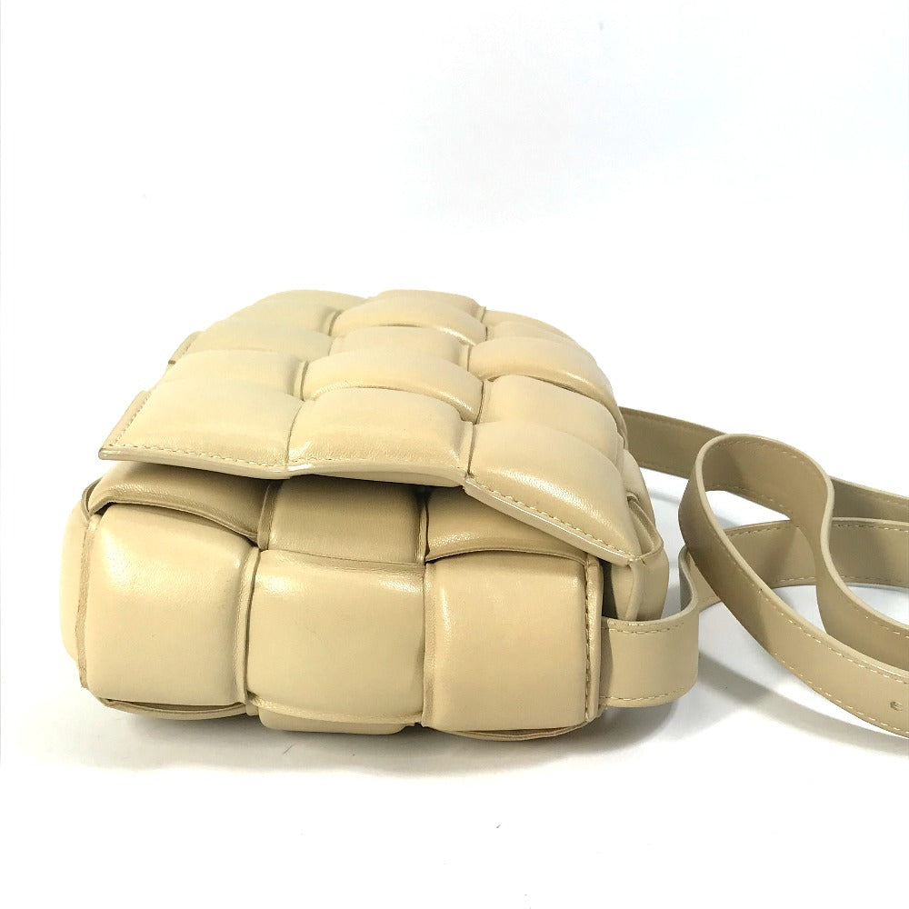 BOTTEGAVENETA Shoulder Bag 717506 leather beige Padded cassette Women