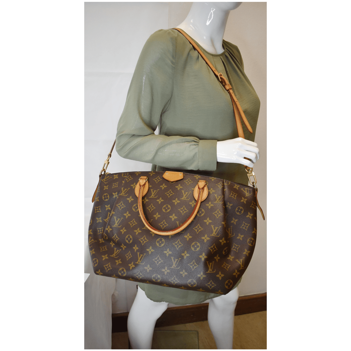 LOUIS VUITTON Turenne GM Monogram Canvas 2 Way Shoulder Bag Brown