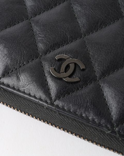 Chanel Calfskin Zip Wallet Black with black hardware