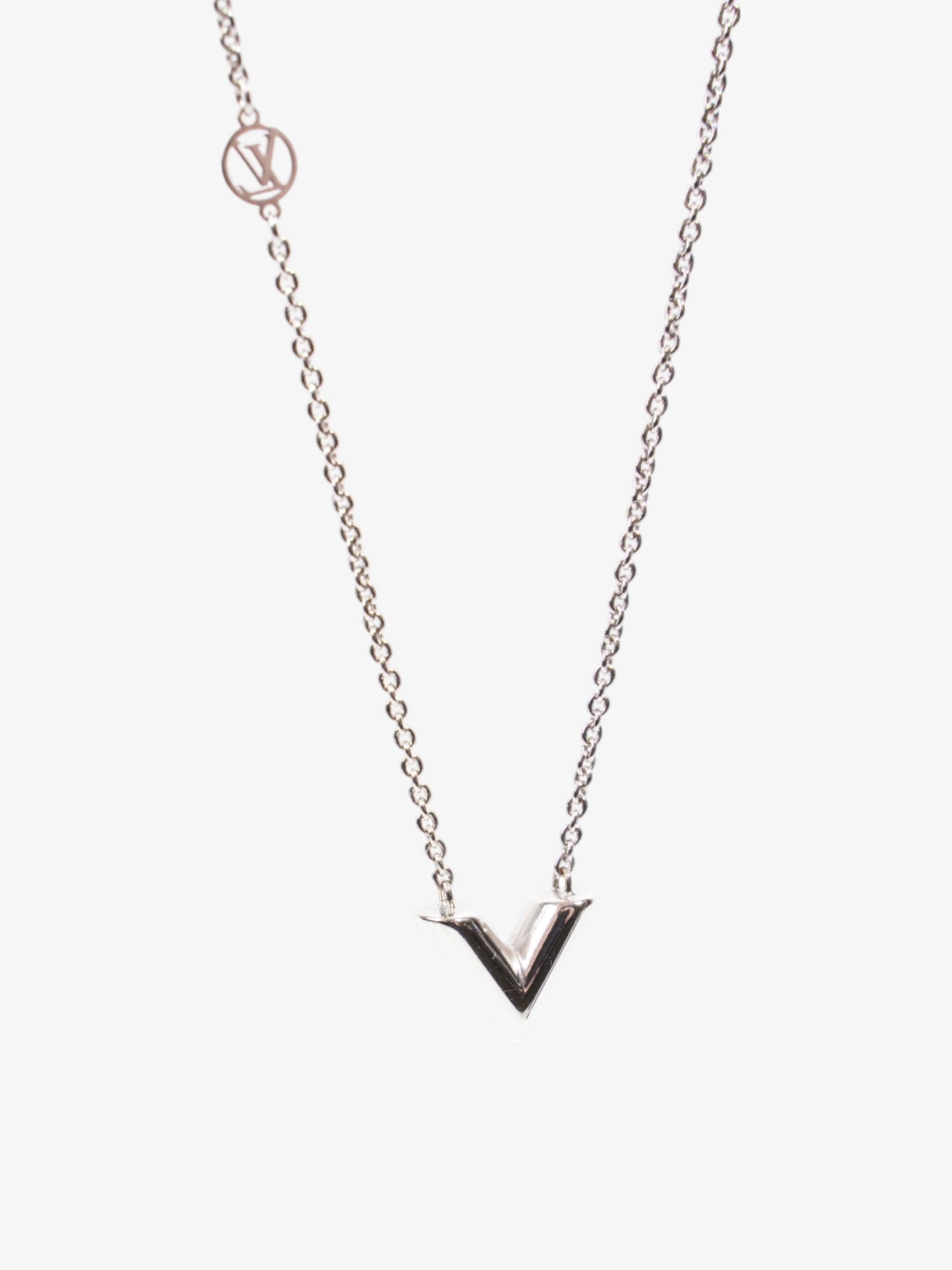 Louis Vuitton Essential V Necklace Silver Gold Plated 45cm