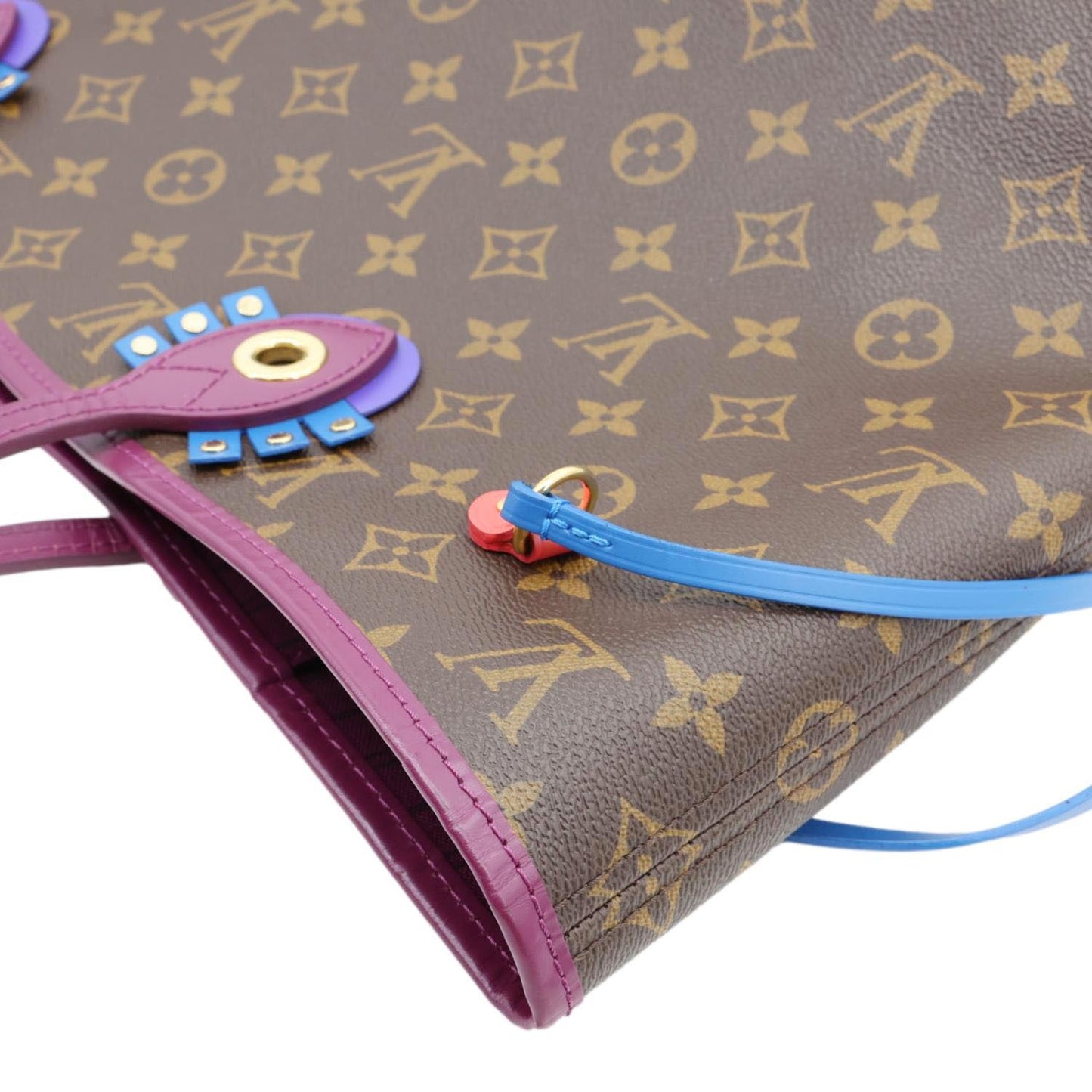 LOUIS VUITTON Neverfull MM Totem Monogram Canvas Shoulder Bag Magenta