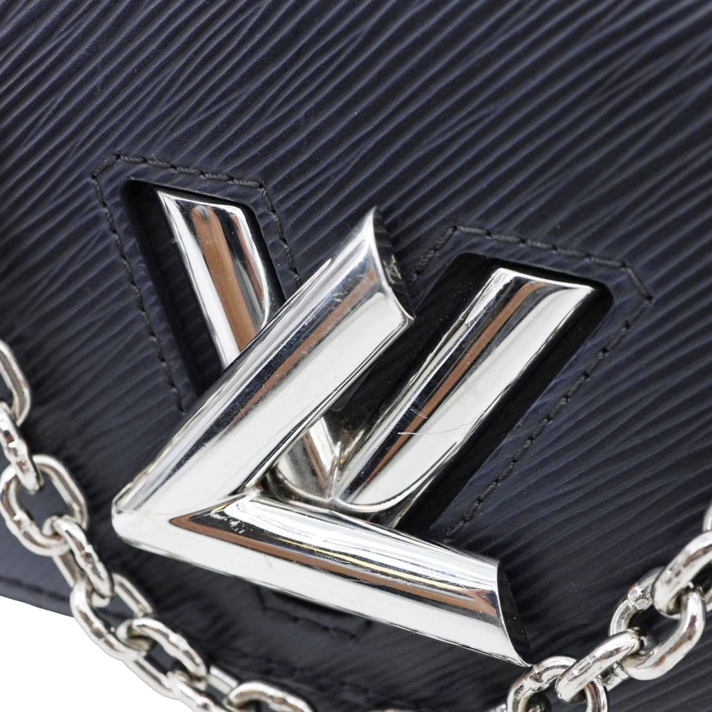 LOUIS VUITTON Twist MM Epi Leather Chain Shoulder Bag Black