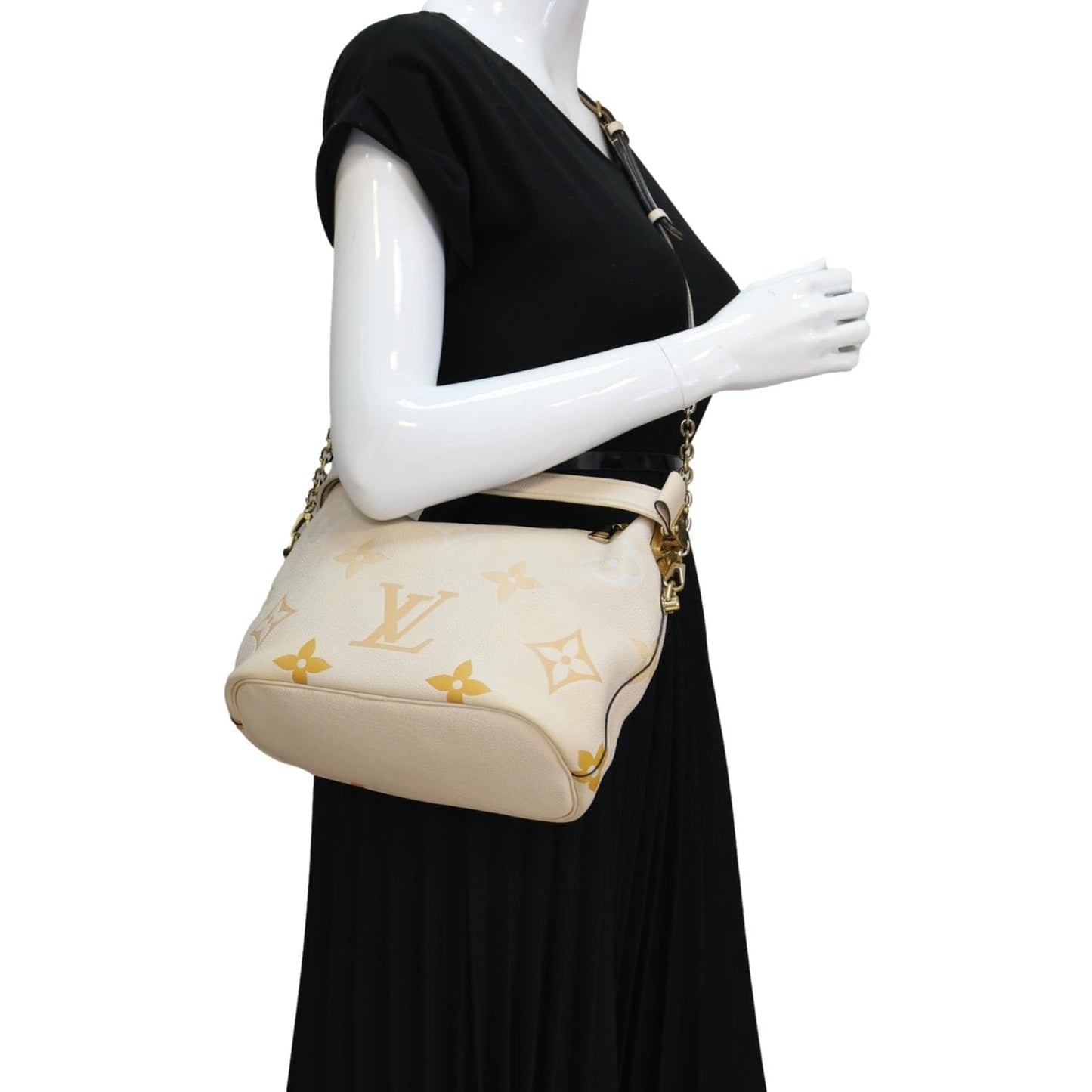 LOUIS VUITTON Marshmallow Giant By The Pool Empreinte Leather Hobo Bag Cream