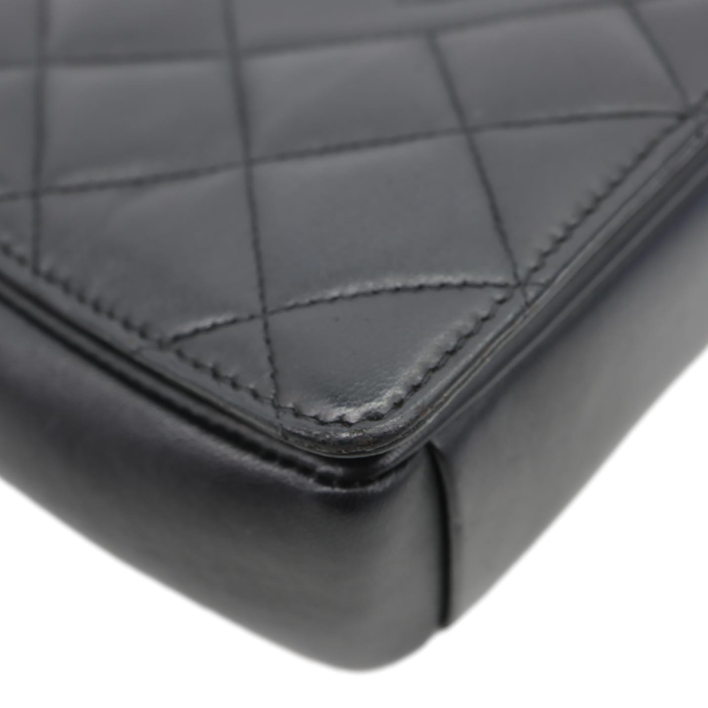 CHANEL Diamond Flap Quilted Leather Bag Crossbody Bag Black