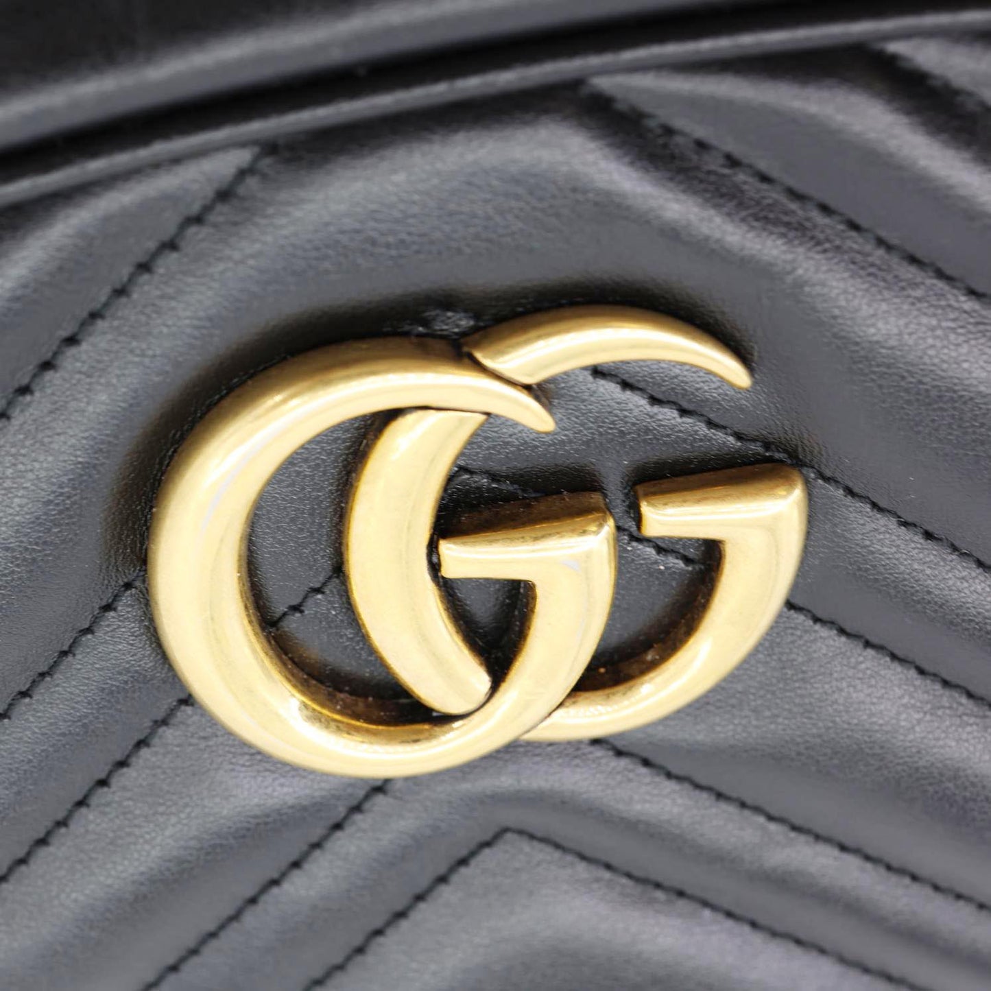 GUCCI GG Marmont Small Matelasse Chevron Leather Camera Bag Black 447632