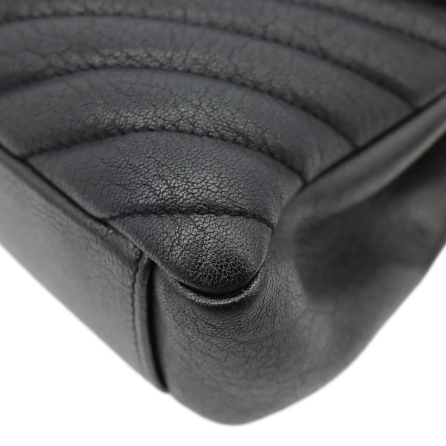 YVES SAINT LAURENT College Flap Medium Classic Chevron Leather Shoulder Bag Black