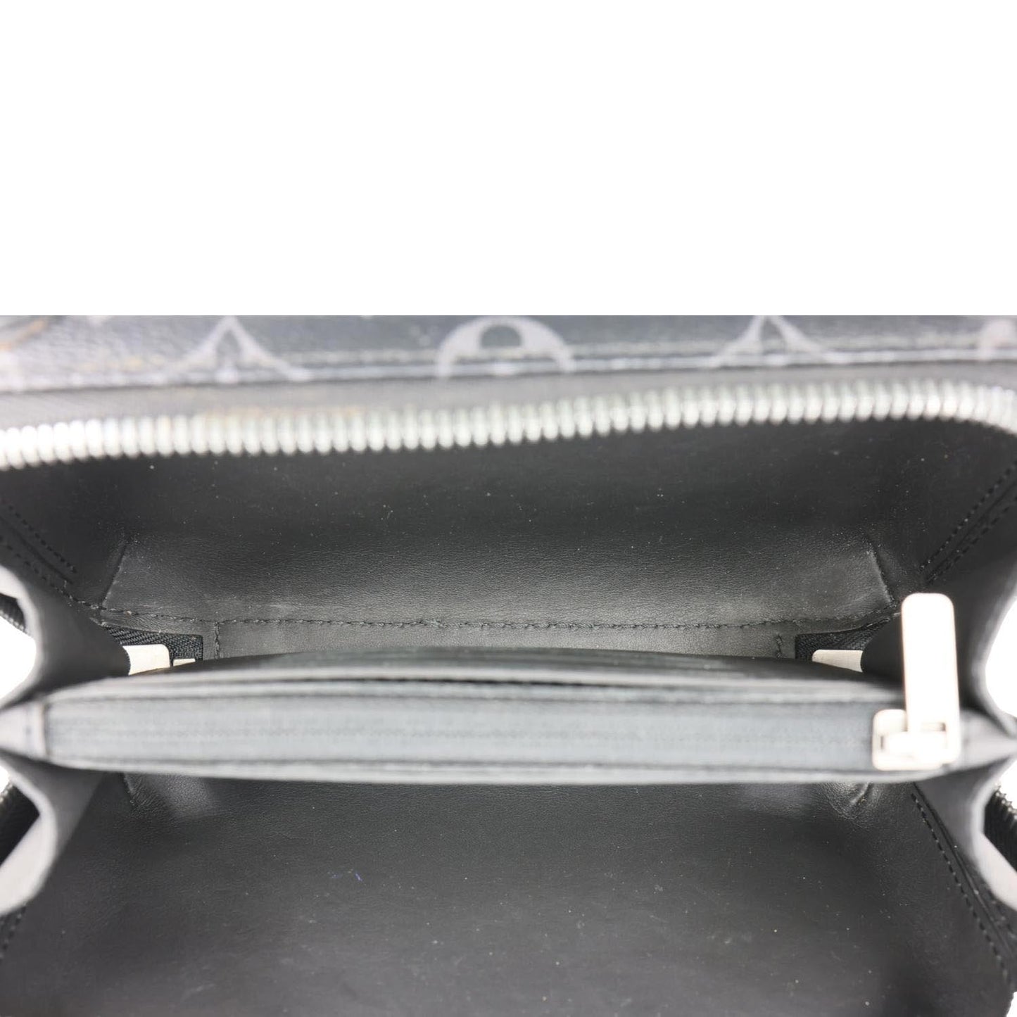 LOUIS VUITTON Horizon Monogram Eclipse Clutch Shoulder Bag Black