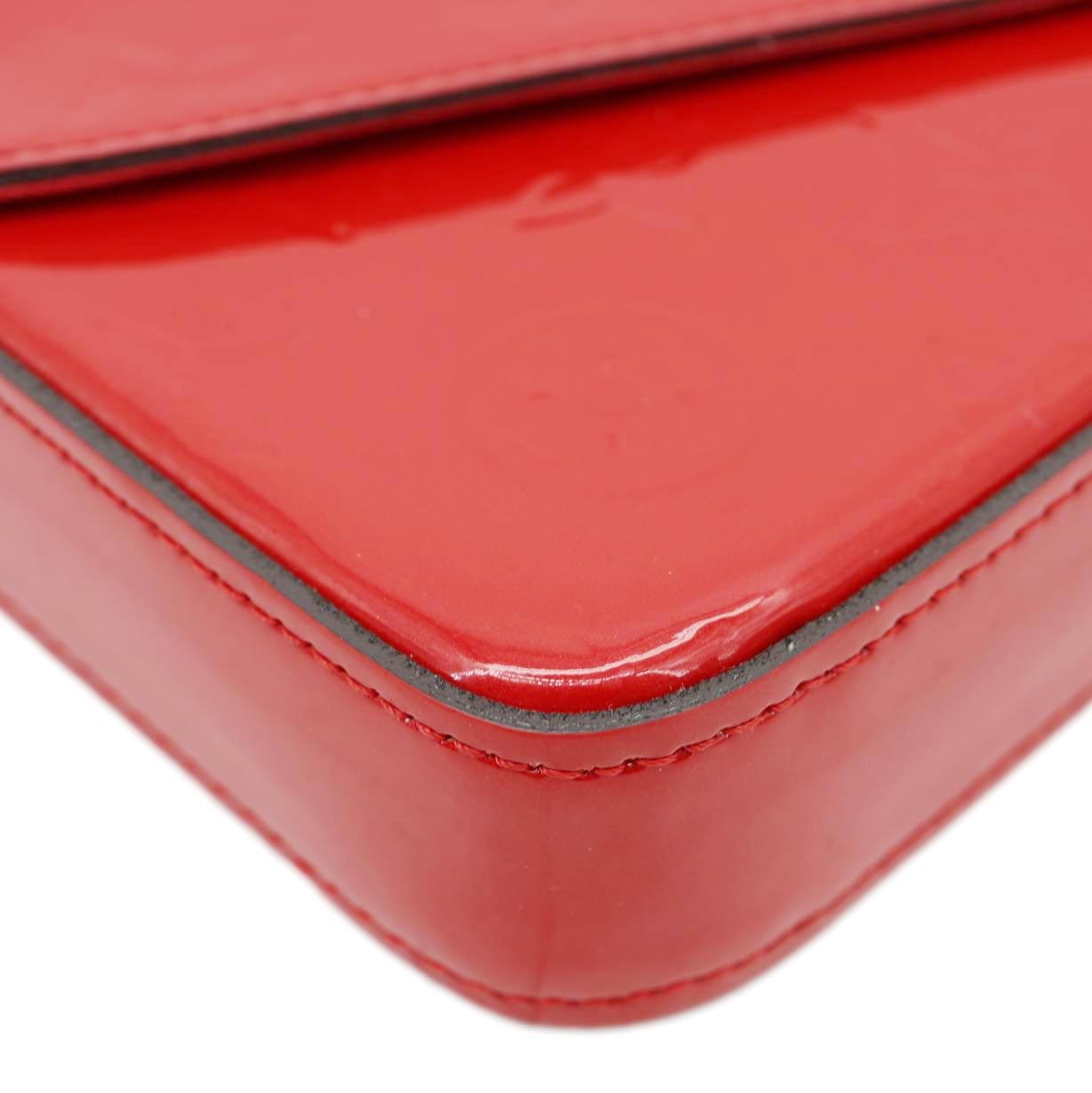 LOUIS VUITTON Felicie Pochette Monogram Vernis Crossbody Bag Red