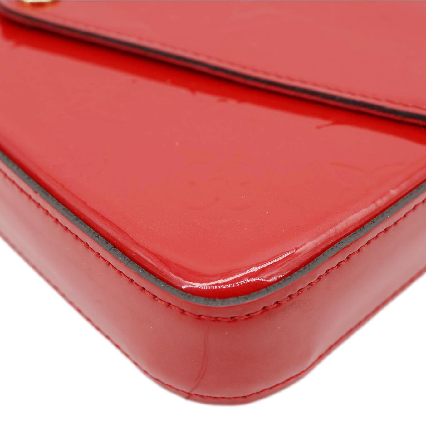 LOUIS VUITTON Felicie Pochette Monogram Vernis Crossbody Bag Red