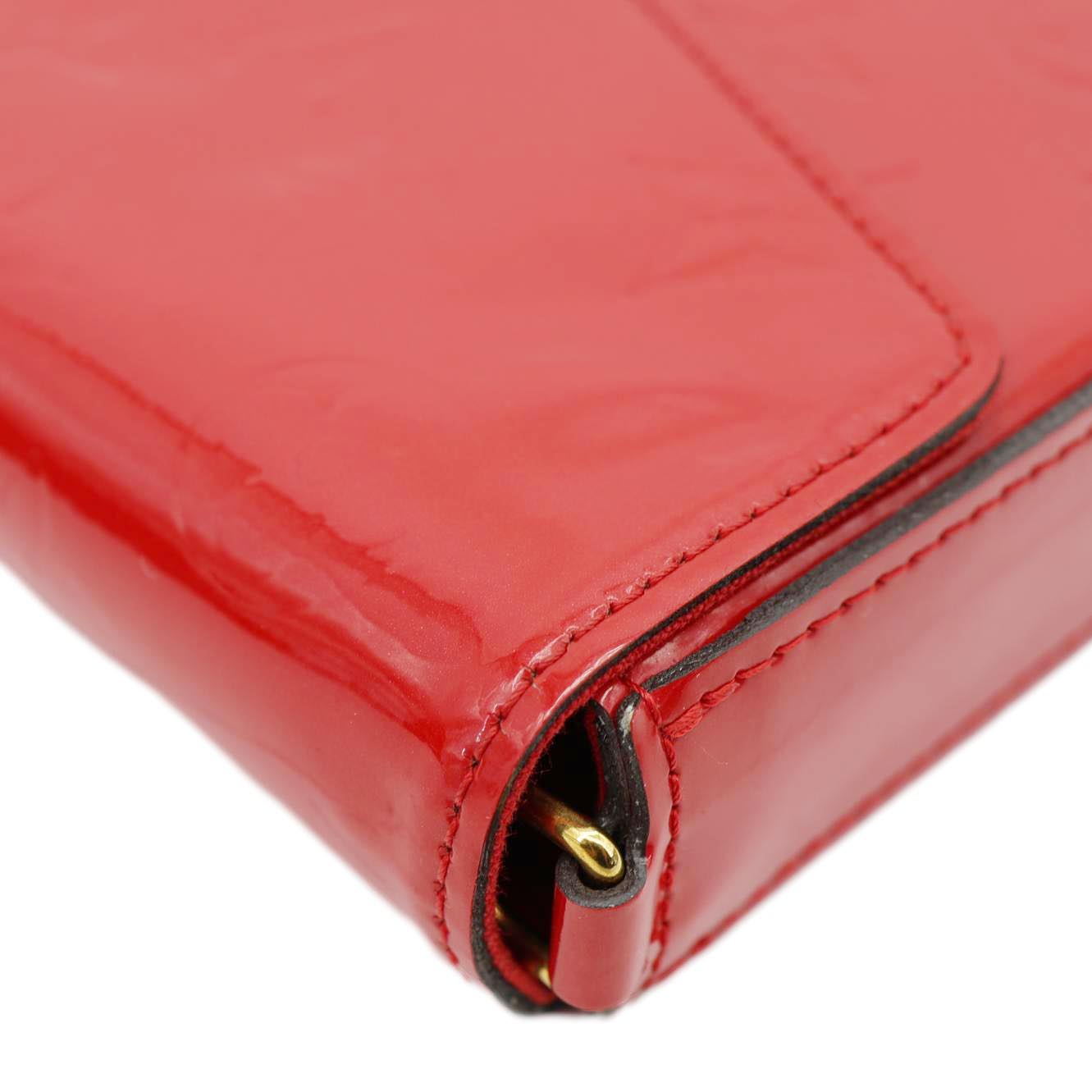 LOUIS VUITTON Felicie Pochette Monogram Vernis Crossbody Bag Red