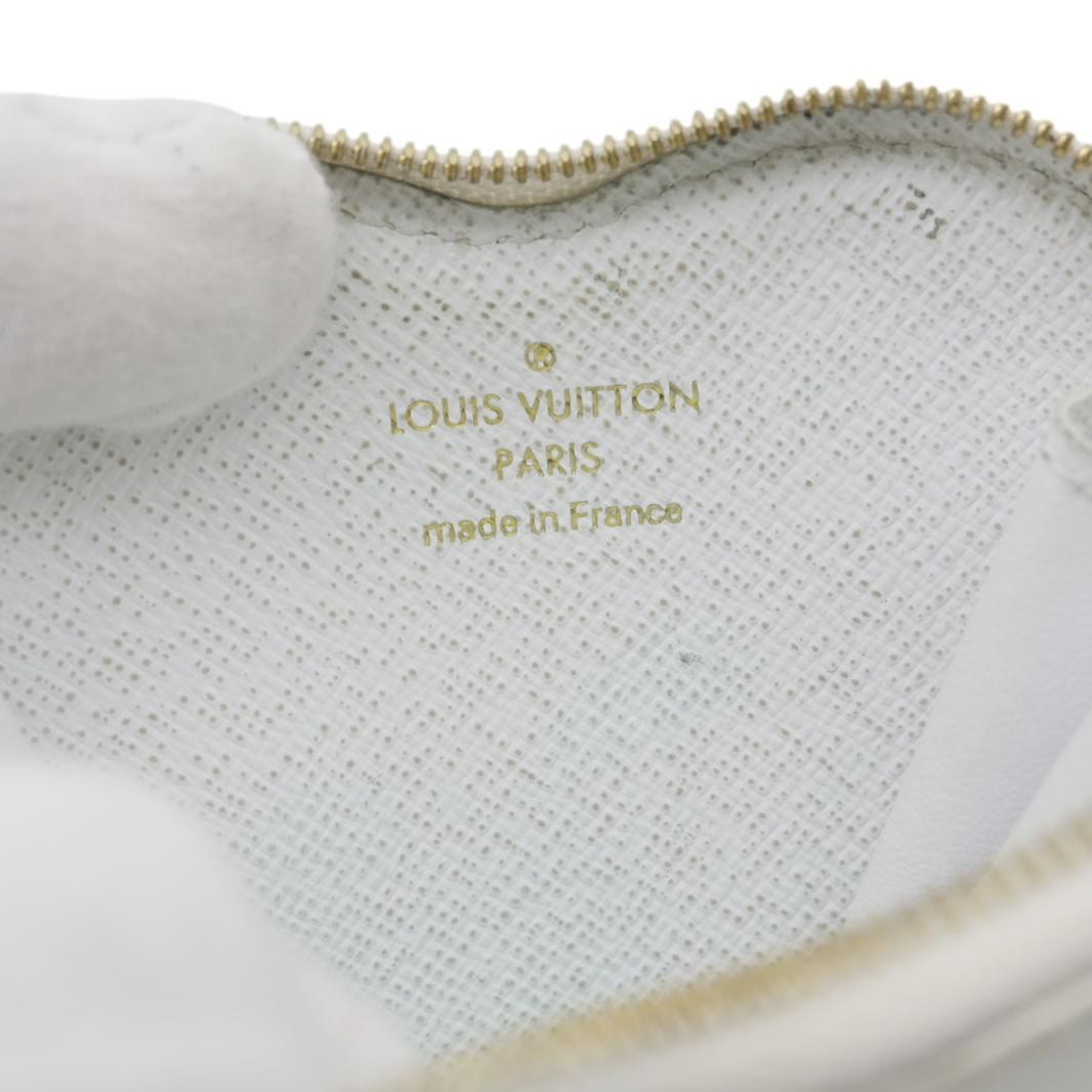 LOUIS VUITTON Love Lock Heart Epi Leather Coin Pouch White